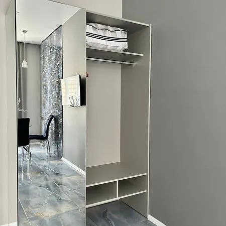 Family Boutique 4 Apartment *